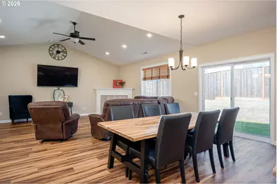 467 E Johnson St, Carlton, OR 97111 - Photo 12