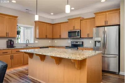 467 E Johnson St, Carlton, OR 97111 - Photo 6