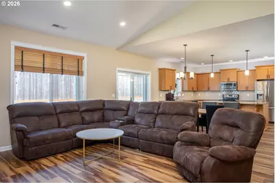 467 E Johnson St, Carlton, OR 97111 - Photo 14