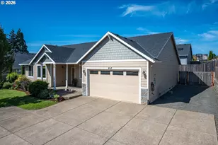 467 E Johnson St, Carlton, OR 97111 - Photo 2