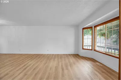 1510 NW Towle Ter, Gresham, OR 97030 - Photo 6