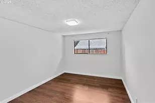 945 Madison St, Eugene, OR 97402 - Photo 10
