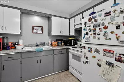 945 Madison St, Eugene, OR 97402 - Photo 18