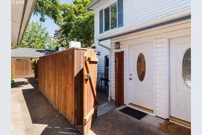28740 SW Parkway Ave, Wilsonville, OR 97070 - Photo 2