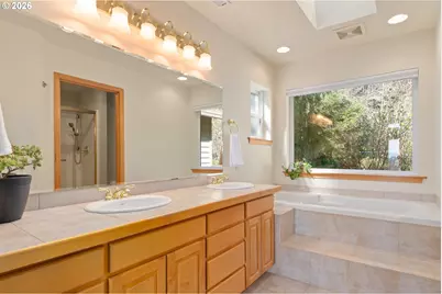 Monroe, Eugene, OR 97405 - Photo 28