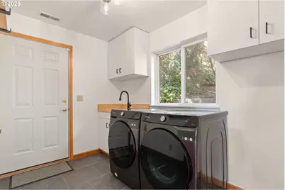 Monroe, Eugene, OR 97405 - Photo 20