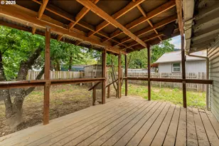 206 NE Laurel Ave, Myrtle Creek, OR 97457 - Photo 18