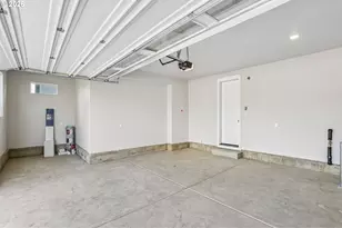 8254 SE Orion Ln, Hillsboro, OR 97123 - Photo 36