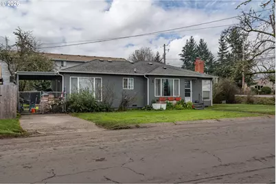 575 W Center St, Roseburg, OR 97471 - Photo 34