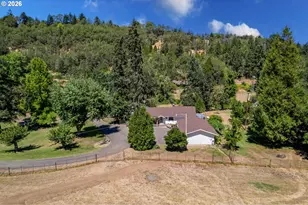604 Woodruff Rd, Roseburg, OR 97471 - Photo 1