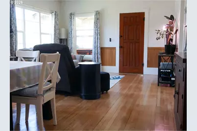 377 N Dean St, Coquille, OR 97423 - Photo 12