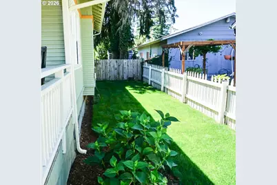 377 N Dean St, Coquille, OR 97423 - Photo 38