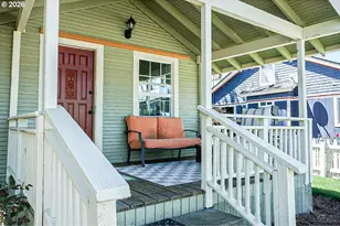 377 N Dean St, Coquille, OR 97423 - Photo 2