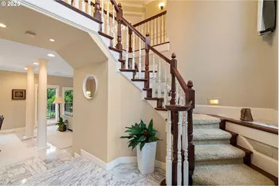 5150 NW Valley Ct, Camas, WA 98607 - Photo 8