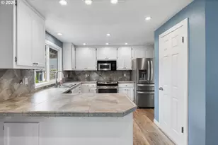 1730 Regency St, West Linn, OR 97068 - Photo 14