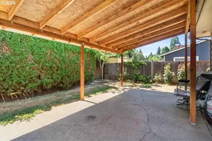 940 Johnson St, Woodburn, OR 97071 - Photo 22