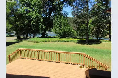 2635 Whistlers Park Rd, Roseburg, OR 97470 - Photo 6