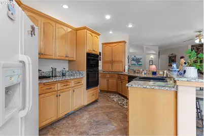 2635 Whistlers Park Rd, Roseburg, OR 97470 - Photo 10