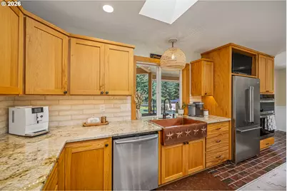 86407 Homestead Rd, Springfield, OR 97478 - Photo 6