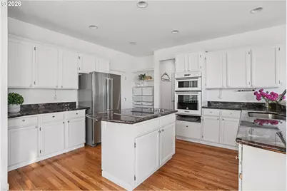 13574 SW Mint Pl, Portland, OR 97223 - Photo 10