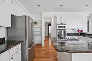 13574 SW Mint Pl, Portland, OR 97223 - Photo 12