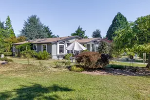102 NE 189th St, Ridgefield, WA 98642 - Photo 2
