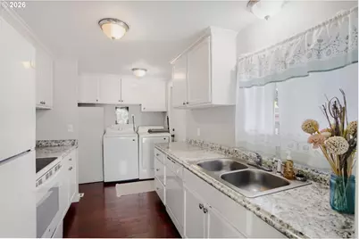 16745 SE Division St #157, Portland, OR 97236 - Photo 12