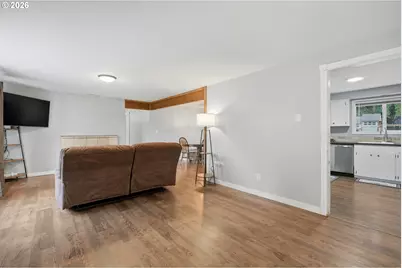 2401 NE 100th St, Vancouver, WA 98686 - Photo 6