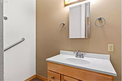 1572 Happy Ln, Eugene, OR 97401 - Photo 30