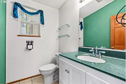 1572 Happy Ln, Eugene, OR 97401 - Photo 22