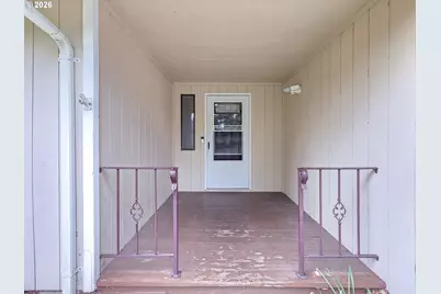 225 SW Fleishauer Ln, McMinnville, OR 97128 - Photo 4
