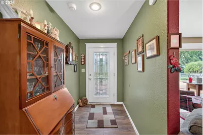 694 Orchard Ln, Roseburg, OR 97471 - Photo 10