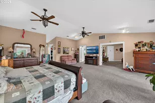 694 Orchard Ln, Roseburg, OR 97471 - Photo 24