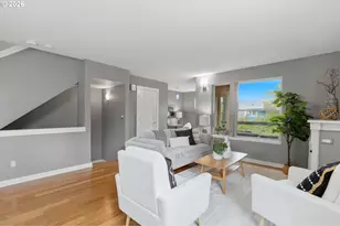 1051 N Fremont St, Portland, OR 97227 - Photo 16