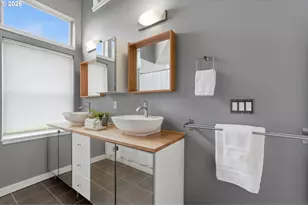 1051 N Fremont St, Portland, OR 97227 - Photo 28