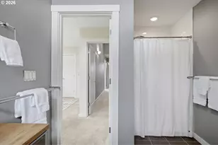 1051 N Fremont St, Portland, OR 97227 - Photo 30
