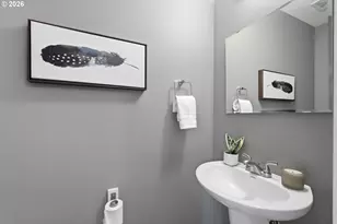 1051 N Fremont St, Portland, OR 97227 - Photo 40