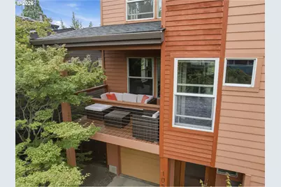 1051 N Fremont St, Portland, OR 97227 - Photo 2