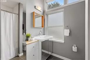 1051 N Fremont St, Portland, OR 97227 - Photo 34