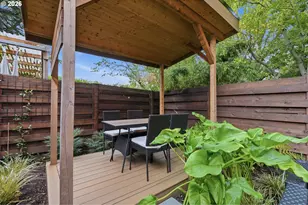 1051 N Fremont St, Portland, OR 97227 - Photo 38