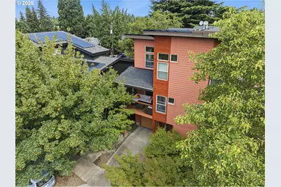 1051 N Fremont St, Portland, OR 97227 - Photo 2