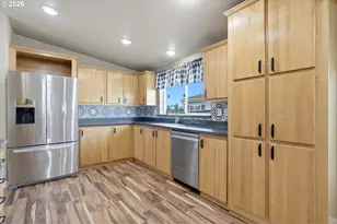 300 SW 7th Ave, Battle Ground, WA 98604 - Photo 14