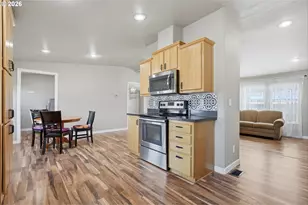 300 SW 7th Ave, Battle Ground, WA 98604 - Photo 12