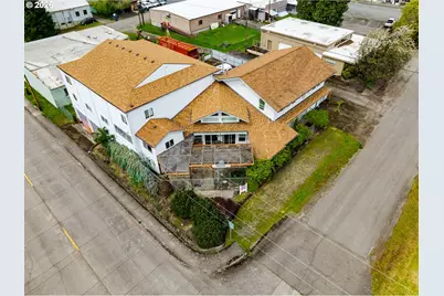 48251/48247 E Commercial St, Oakridge, OR 97463 - Photo 40