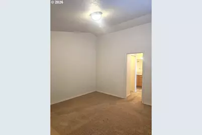 3176 SW Evergreen Ave, Redmond, OR 97756 - Photo 14