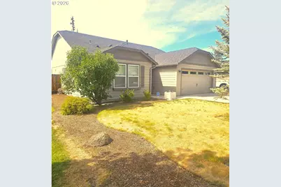 3176 SW Evergreen Ave, Redmond, OR 97756 - Photo 2
