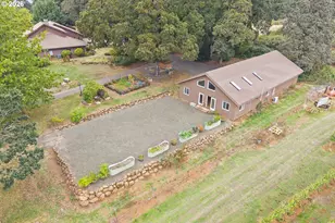 1000 N Oak Grove Rd NW, Salem, OR 97304 - Photo 36