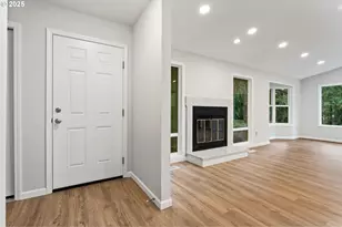 6647 SE 122nd Ave, Portland, OR 97236 - Photo 14