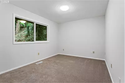6647 SE 122nd Ave, Portland, OR 97236 - Photo 34