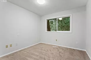6647 SE 122nd Ave, Portland, OR 97236 - Photo 36